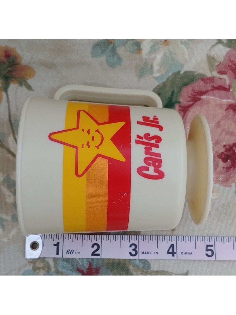 Carl's Jr Vintage Collectible Plastic Drinking Cup with Yellow Superstar Design - Picture 7 of 15